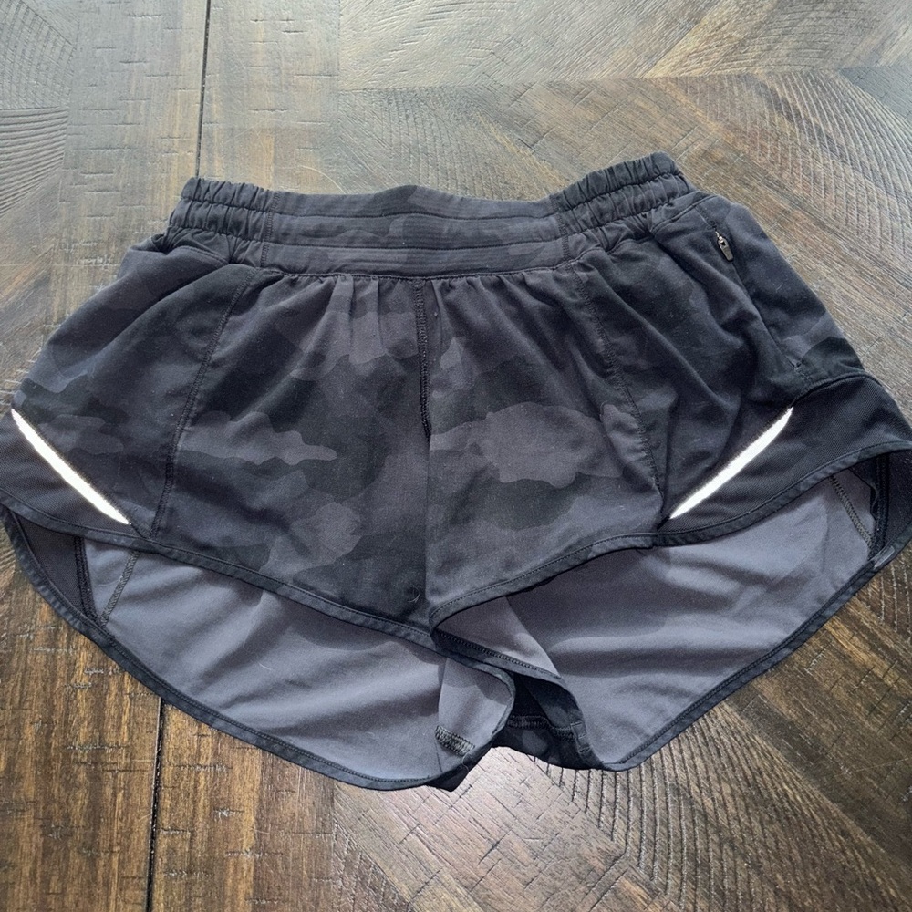 Lululemon hotty hot shorts